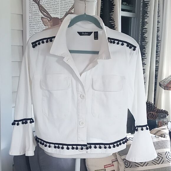 Du Jour Jackets & Blazers - FUN White Jacket